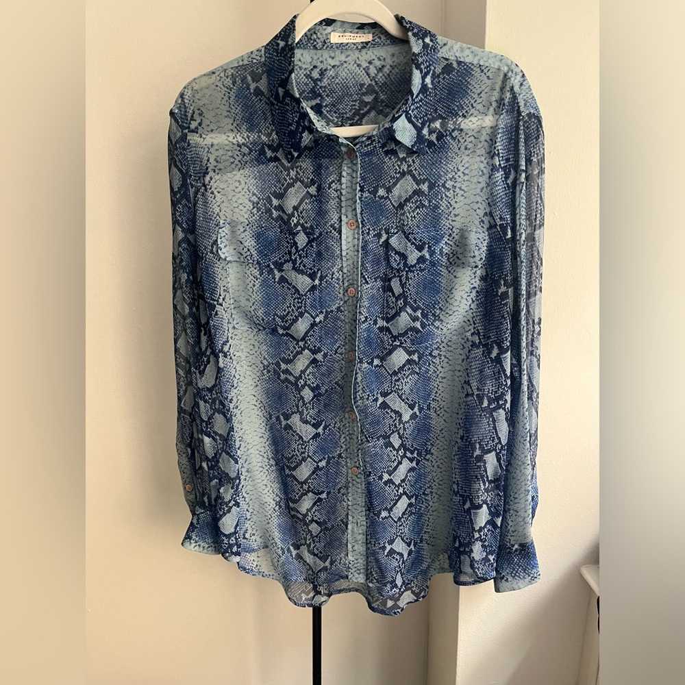 Equipment sheer blue snake print silk blouse sz L